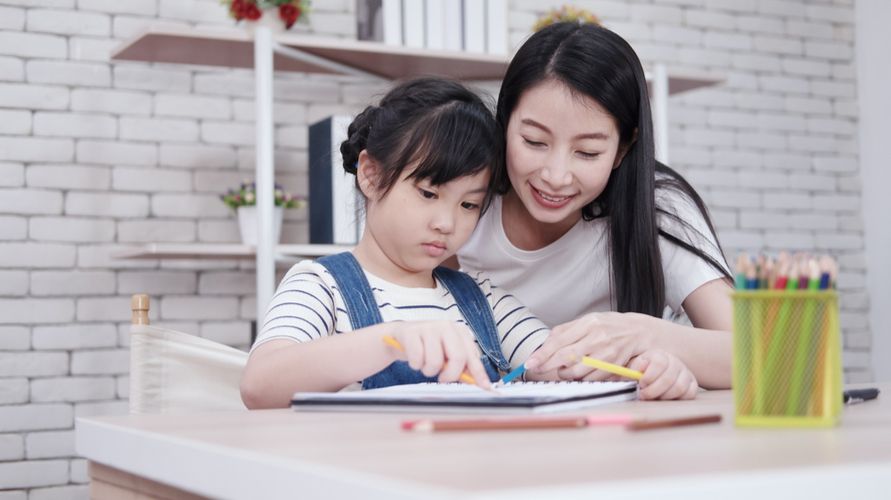 Peran Ibu dalam Kecerdasan Emosional Anak