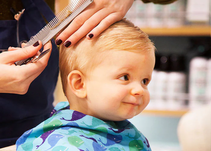 Cukur Rambut Bayi Home Visit