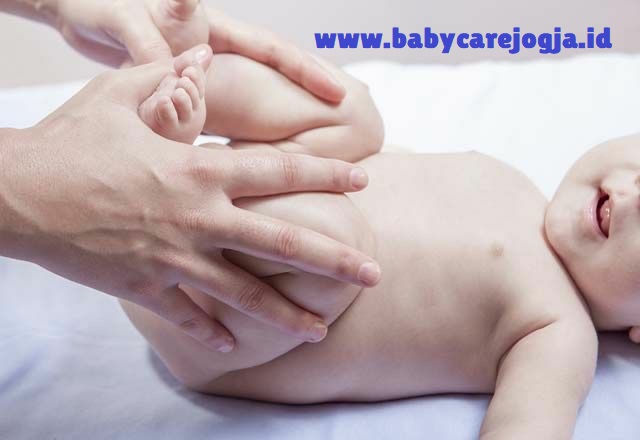 paket pijat refleksi bayi